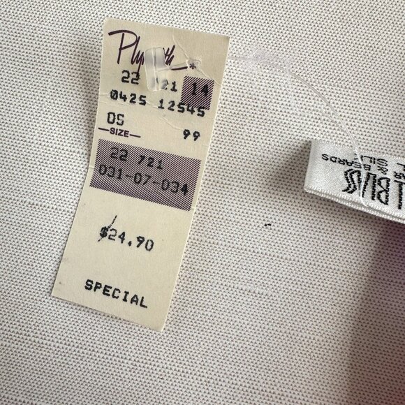 Vintage Silk Scarf Bill Blass for Baar and Beard, Red Floral Head Scarf - Picture 7 of 10